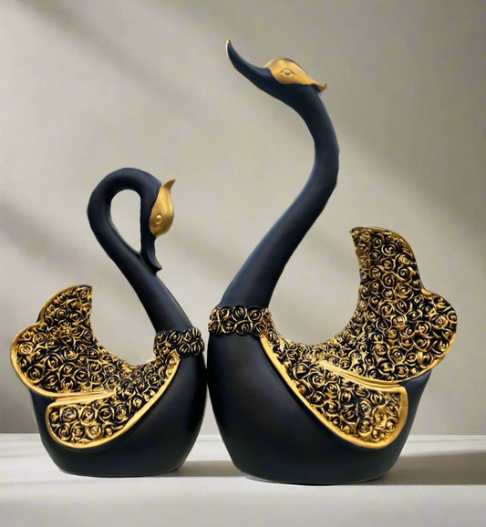 Resin Swan Couple Statue Elegant Romantic Tabletop Decor