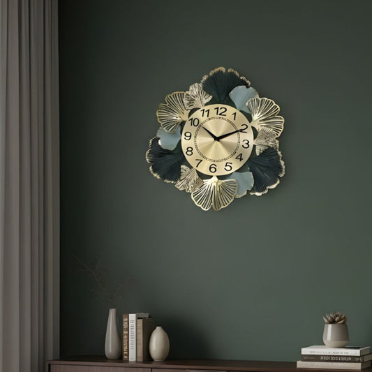 Metal Wall Clock Motive Design Modern Decorative Wall Clock