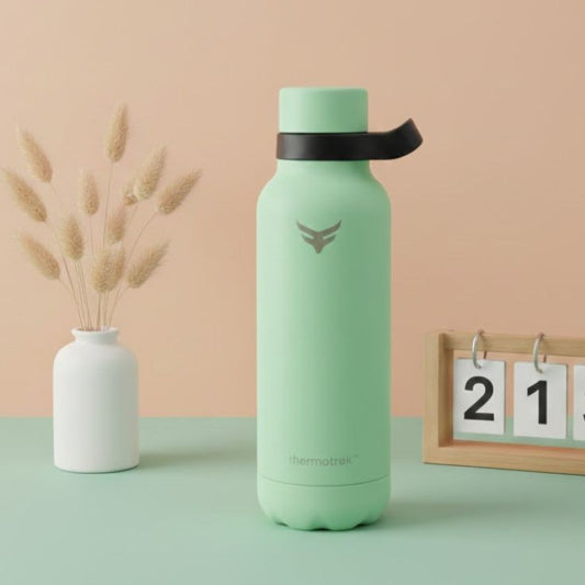 ThermoTrek Water Bottle 750 ml Hot & Cold Stainless Steel