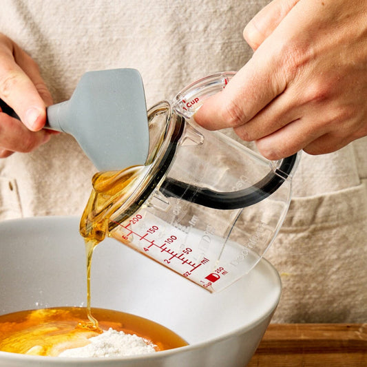 Acrylic 4 In 1 Measuring Cup for Kitchen Use