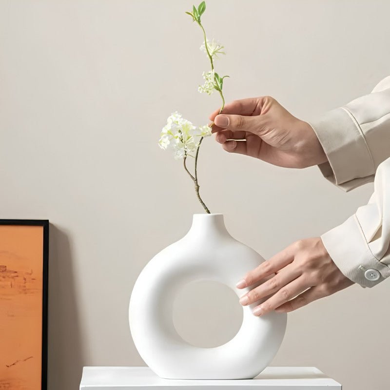 Platsic Donut White Vase - Homazing